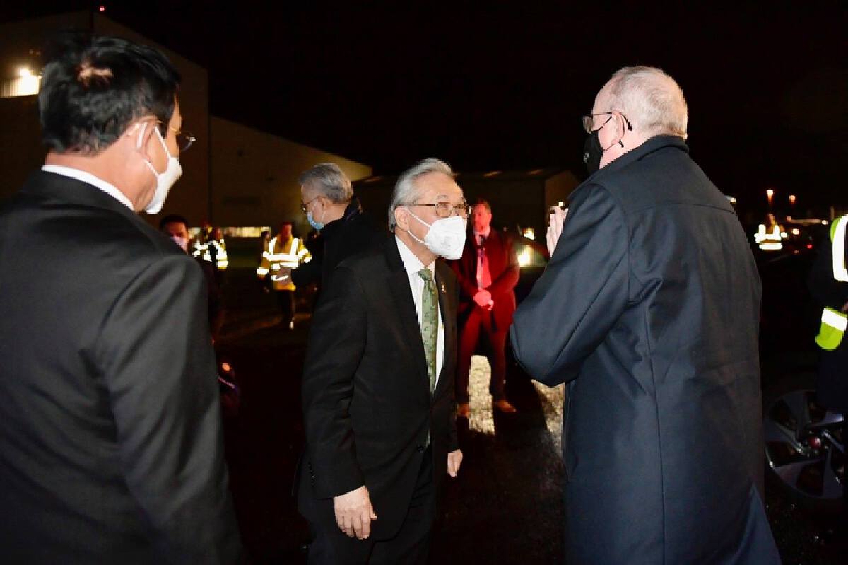 นายกฯ ถึงเมืองกลาสโกว์พร้อมประชุมCOP26-ส่งกำลังใจเปิดประเทศ