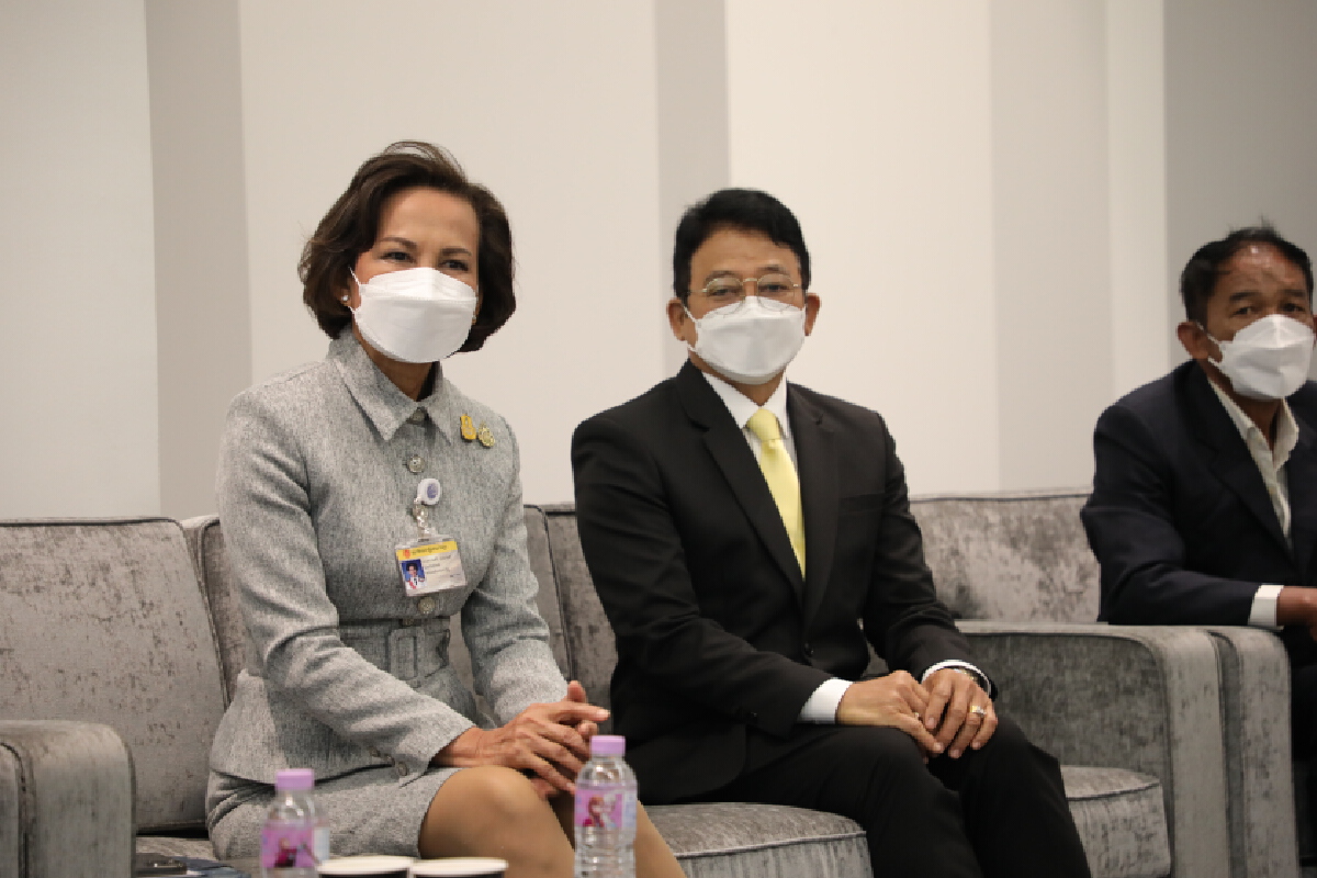 นางพรรณสิริ กุลนาถศิริ ส.ส.สุโขทัย