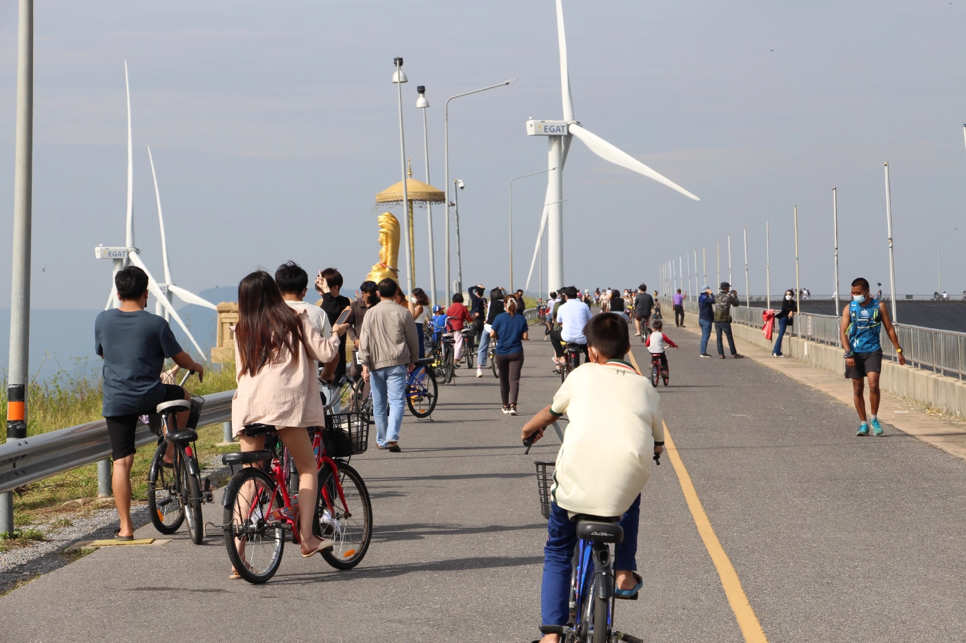 กลับมาแล้วจุดชมวิวเขายายเที่ยง แลนด์มาร์คยอดฮิตของโคราช