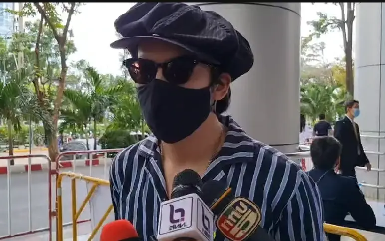 ไม่รอด! "รุ้ง" ถูกศาลสั่งถอนประกันคดีปักหมุดสนามหลวง