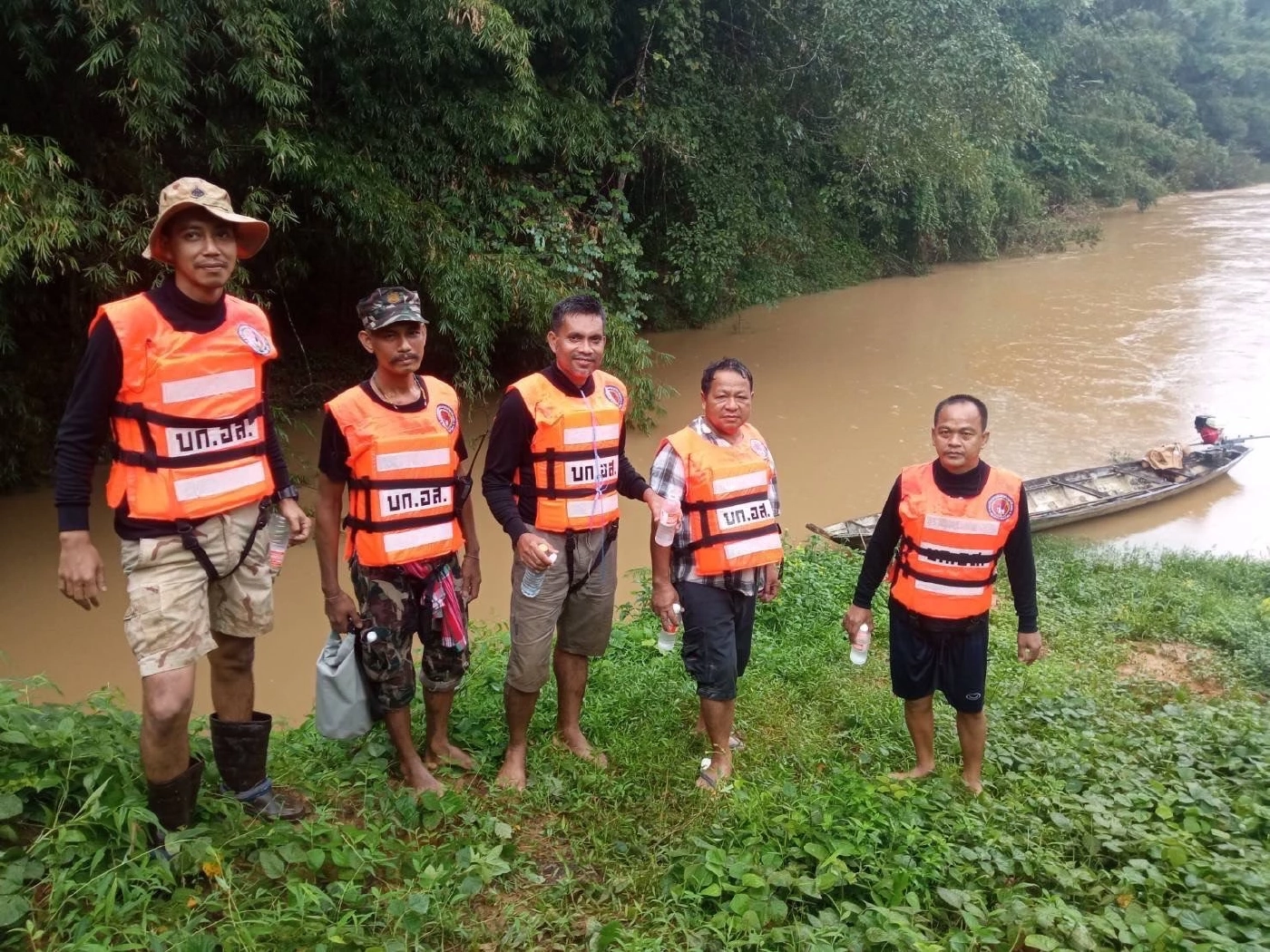 ไชยาอ่วม!! น้ำท่วมตัวเมืองสูง น้ำป่าพัดจมดับ 1 ราย
