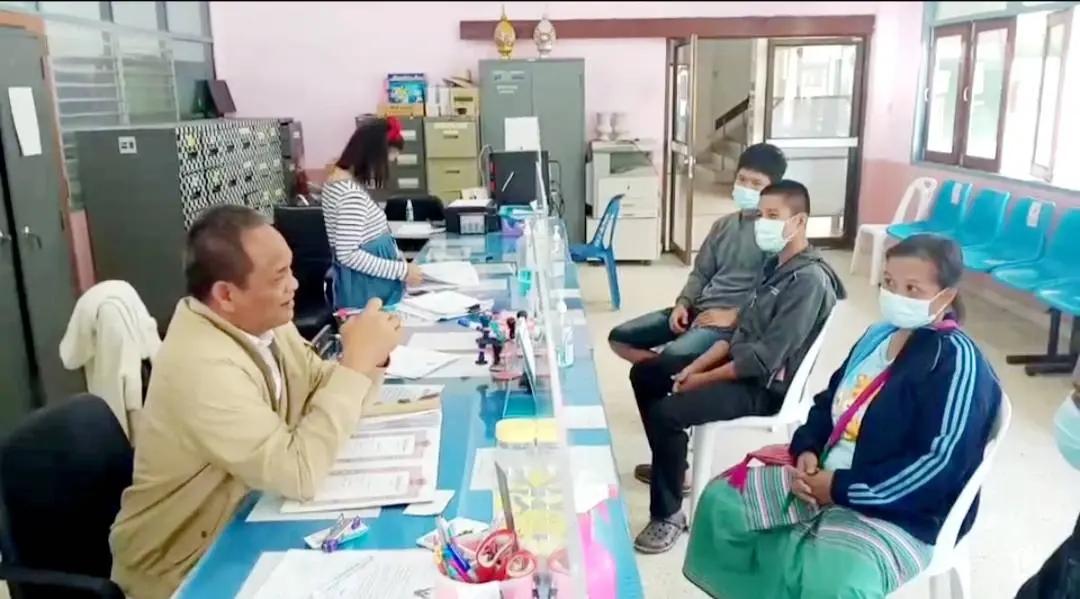 สุดงง!!หนุ่มใหญ่สาวใหญ่นามสกุลเดียวกันขึ้นอำเภอขอจดทะเบียนสมรส