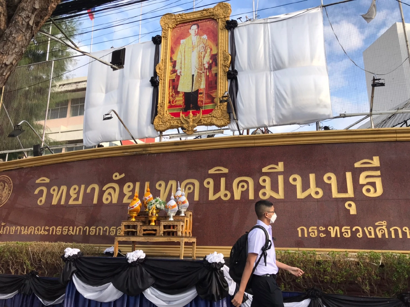 บรรยากาศการเปิดเทอมวันแรกของวิทยาลัยเทคนิคมีนบุรี