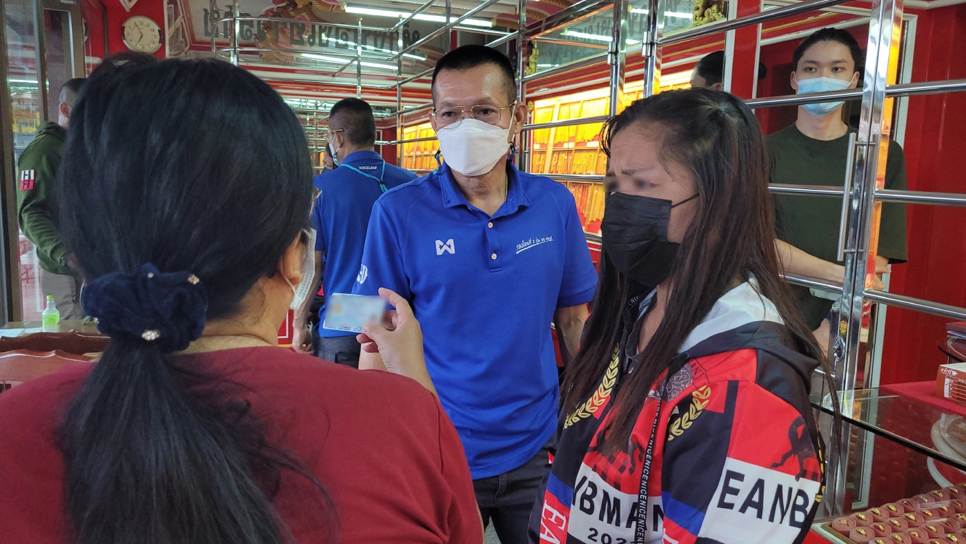 หัวขโมยสาวจนมุมโซเชียลถูกรวบคาร้านทองหลังพยายามก่อเหตุซ้ำ