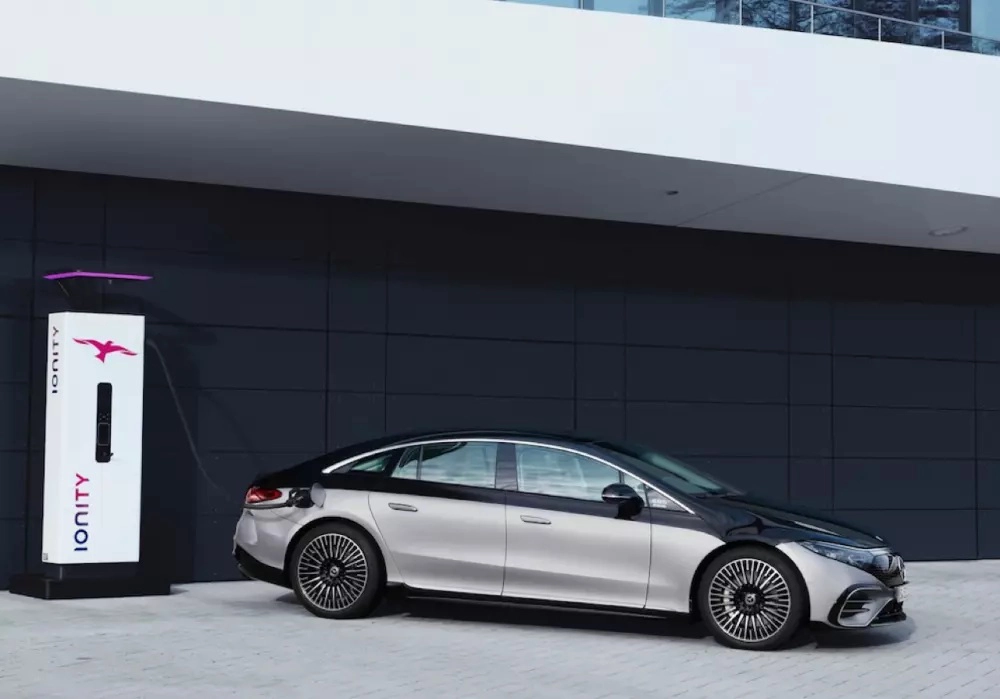 MERCEDES-BENZ ชูเรือธงพลังงานไฟฟ้า NEW EQS 2022 เจอกันแน่!!