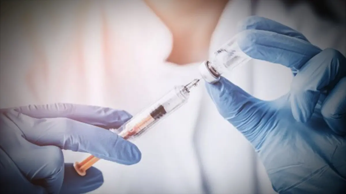 "หมอเฉลิมชัย" เปิดรายงานฉีดซิโนแวคเข็ม 3 รับมือ "Omicron" ได้ 94%