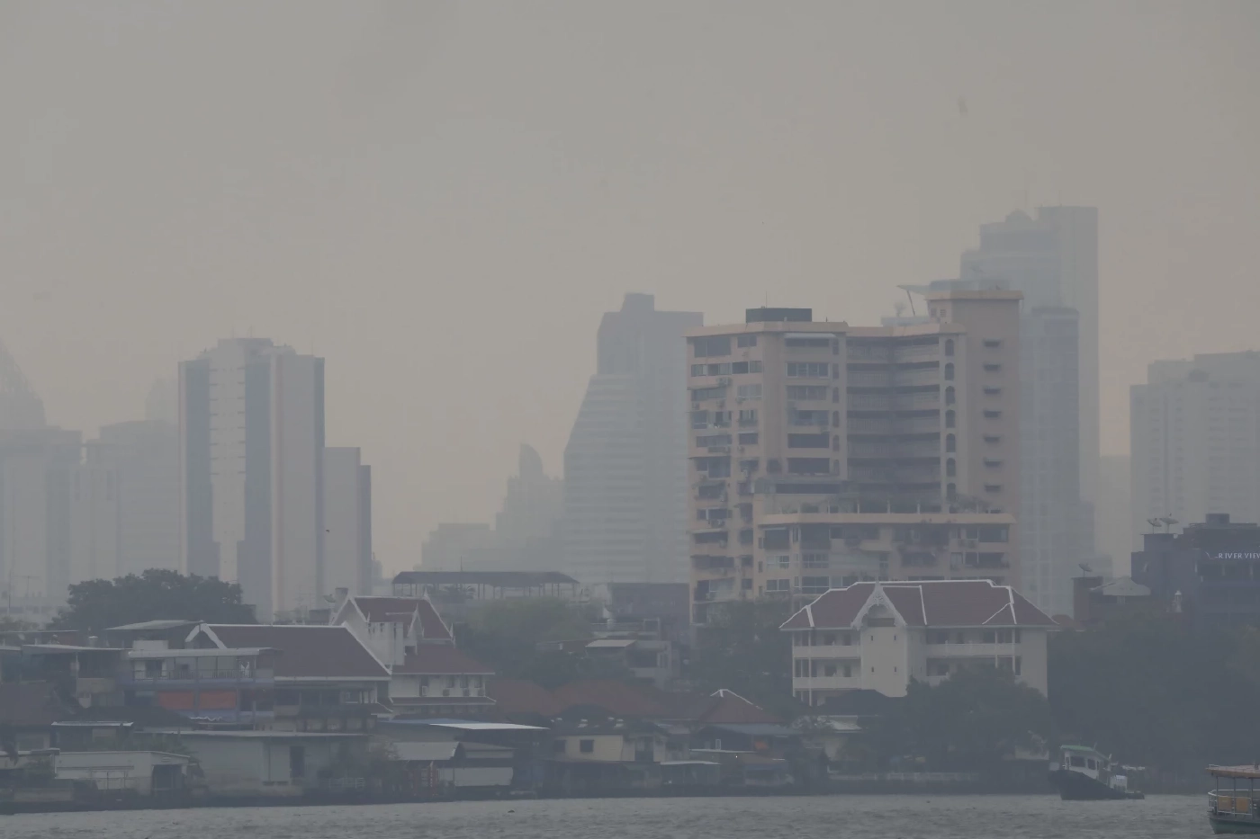 กทม. เผยค่า PM2.5 เช้าวันนี้ (25 ธ.ค.) เกินมาตรฐาน 15 พื้นที่