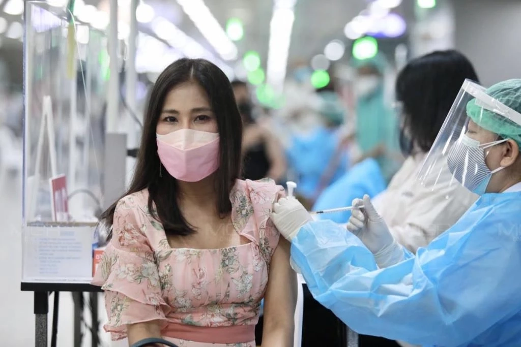 ฉีดวัคซีนเข็ม 3 วันนี้ มีที่ไหนบ้าง เช็กกันตรงนี้