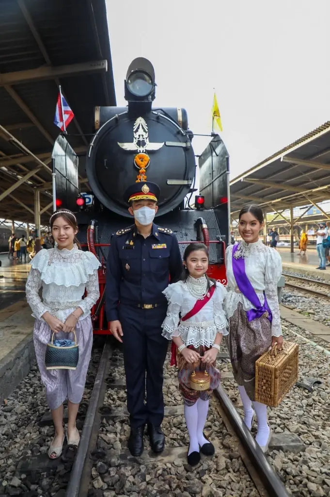 การรถไฟฯ เปิดเดินขบวนรถจักรไอน้ำประวัติศาสตร์ ในโอกาสวันพ่อแห่งชาติ
