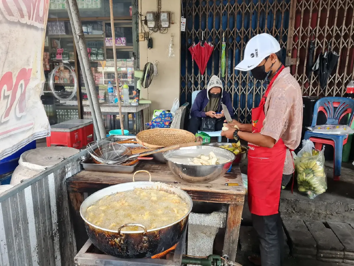 เปิดใจเจ้าของร้านกล้วยทอด หอบเหรียญ 1.2 แสนบ. ซื้อทองเป็นค่าสินสอด