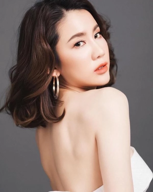 “พลอย ภัทรากร” พร้อมเคลียร์หลังโดนโยงเป็นมือที่สาม เวียร์-เบลล่า