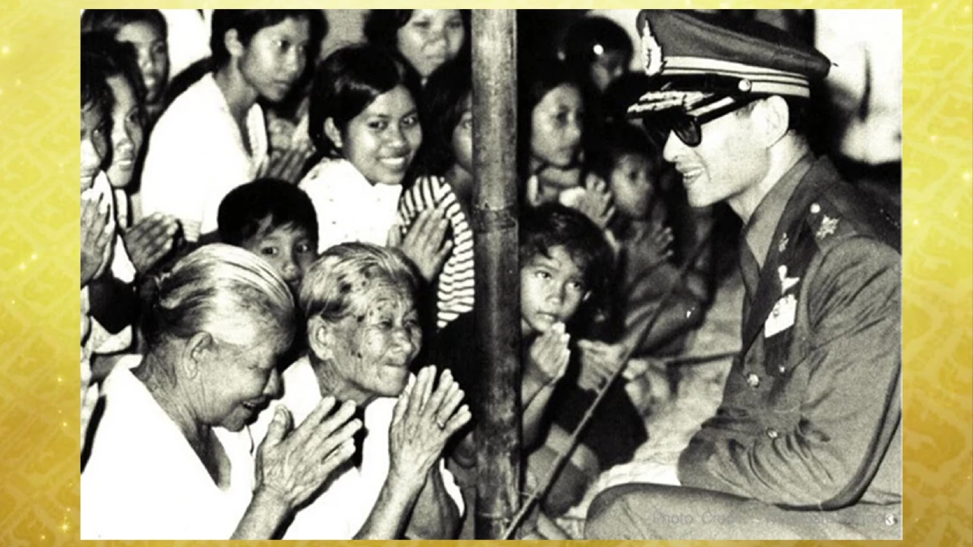 “๑๖ เรื่องเล่าจากในวัง” น้อมรำลึกถึง  “พระราชอารมณ์ขันในหลวงรัชกาลที่ ๙”