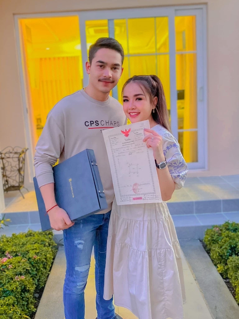 “เจนนี่  ได้หมดถ้าสดชื่น” อุ้มท้องมาศาลฯลั่นอยากจบด้วยดีกับ “เก้า เกริกพล”