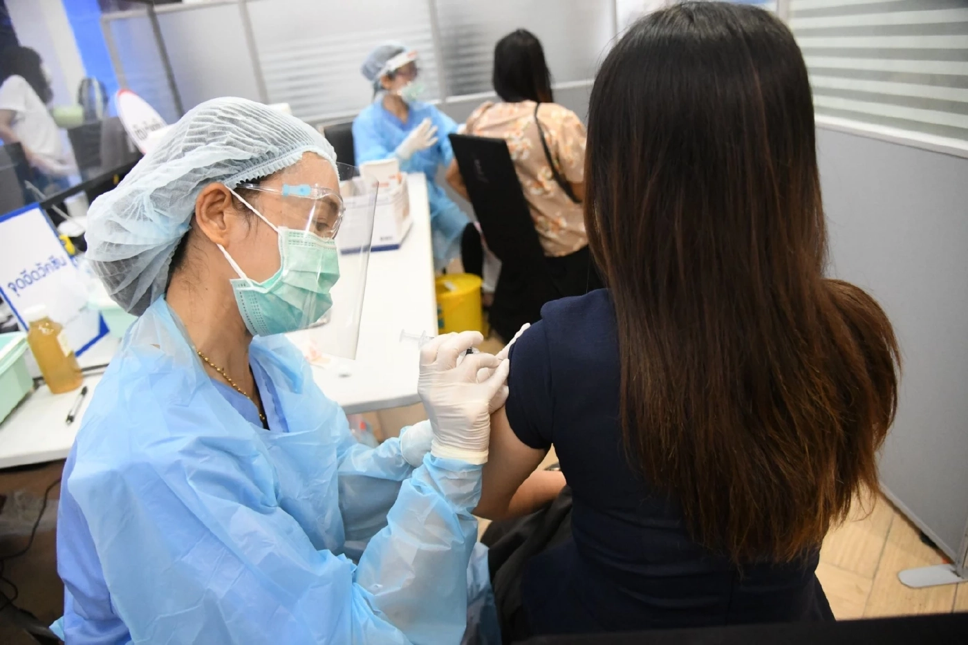 “หมอยง” ชี้ประเทศไทยอยู่ในช่วง โควิด-19 ระบาดลดลงแบบช้าๆ