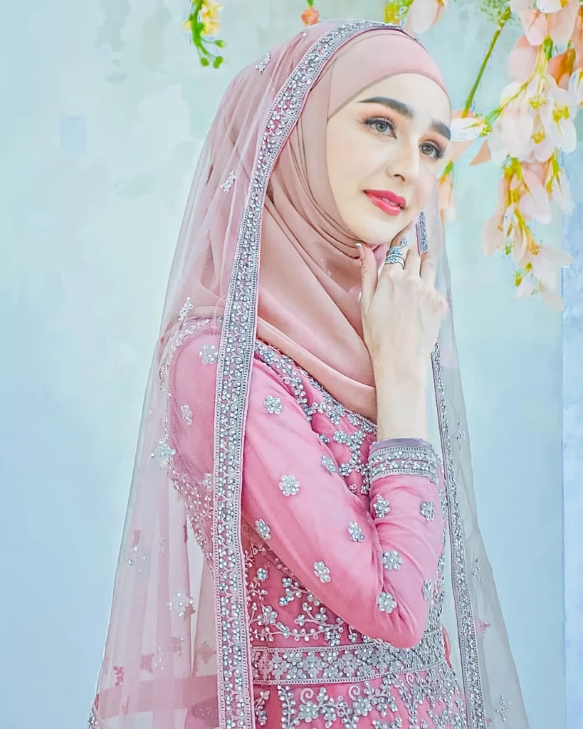 ชาดาฯ ยกขันหมากสู่ขอเจ้าสาวให้หลานชาย