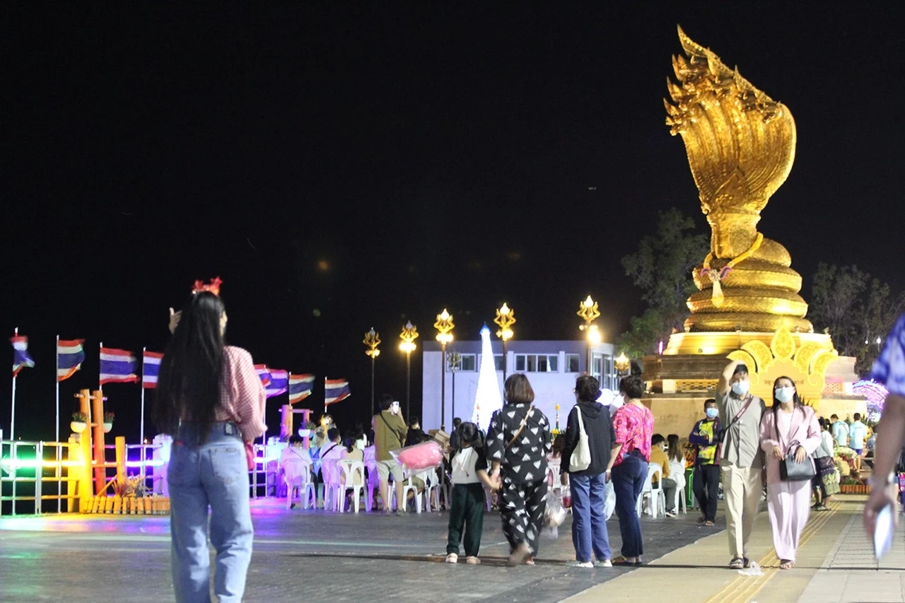 Unseen Nakhon Phanom อุโมงค์ไฟยาวที่สุดในประเทศไทย