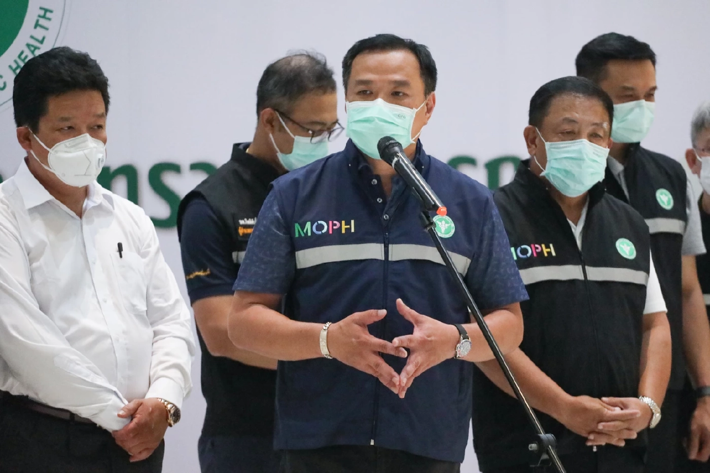 เปิดฉายารัฐบาลได้ชื่อ "ยื้อยุทธ์" ส่วนนายกฯ เป็น "ชำรุดยุทธ์โทรม"