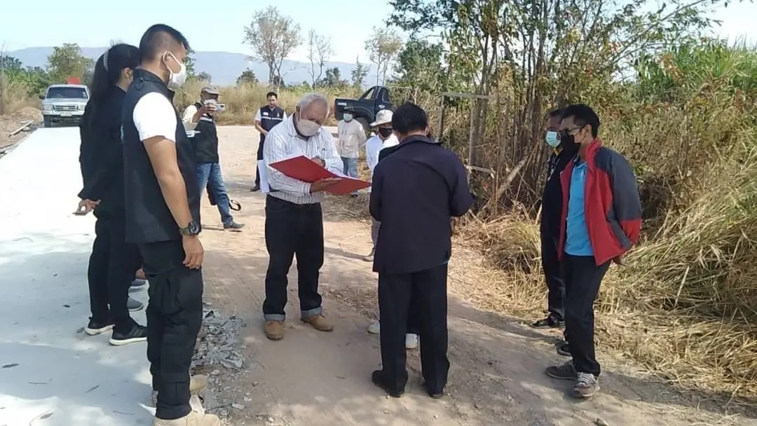 สปจ.ชัยภูมิ ลงพื้นที่ตรวจสอบถนน เบื้องต้นนัดหมายเพื่อ เจาะ พิสูจน์