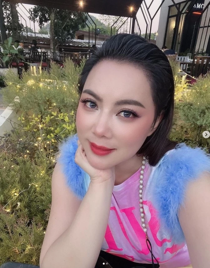 “บุ๋ม ปนัดดา” ถูกหามเข้าไอซียูด่วน ลูกสาวโพสต์รออัปเดตอาการ