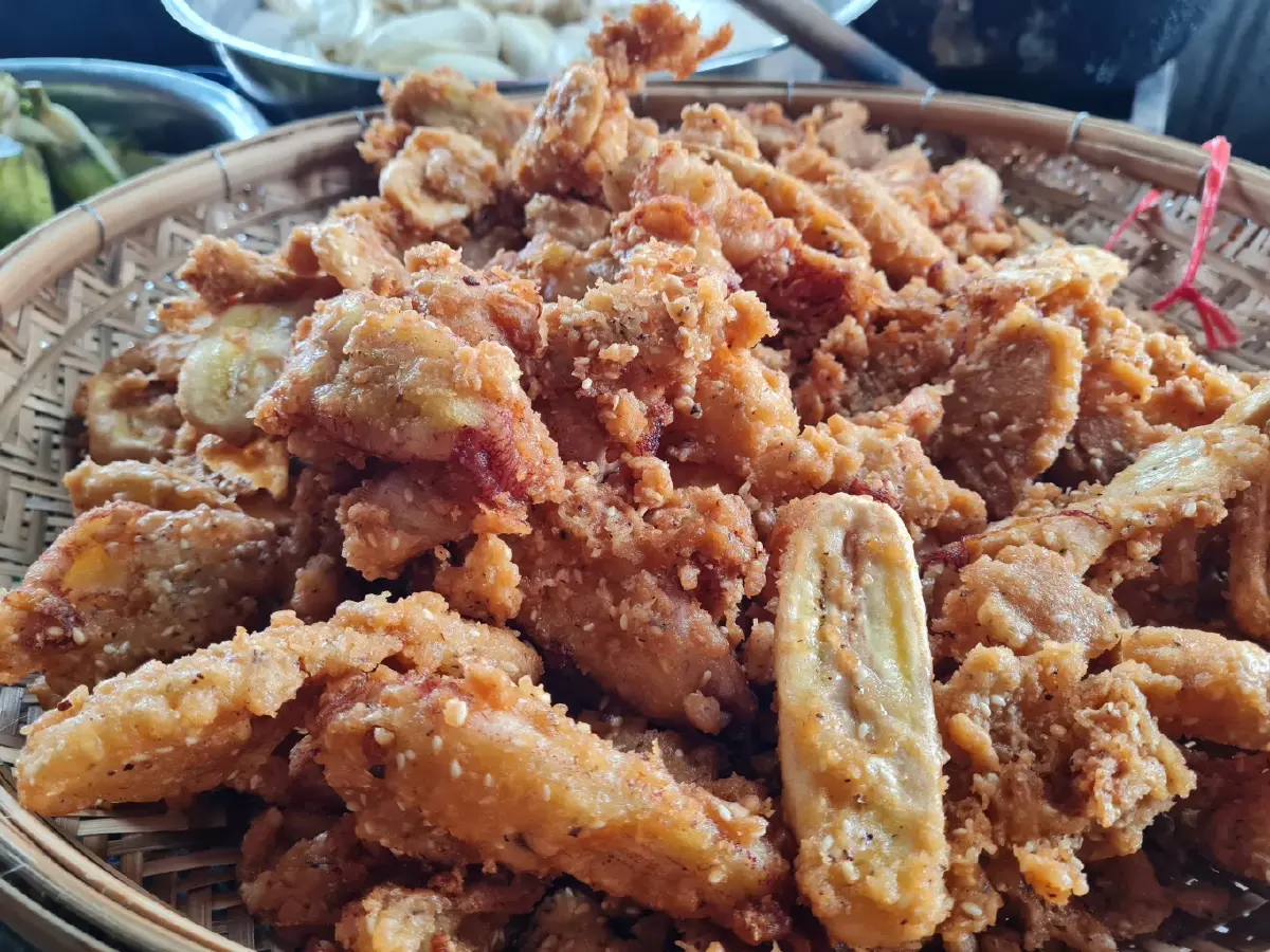 เปิดใจเจ้าของร้านกล้วยทอด หอบเหรียญ 1.2 แสนบ. ซื้อทองเป็นค่าสินสอด
