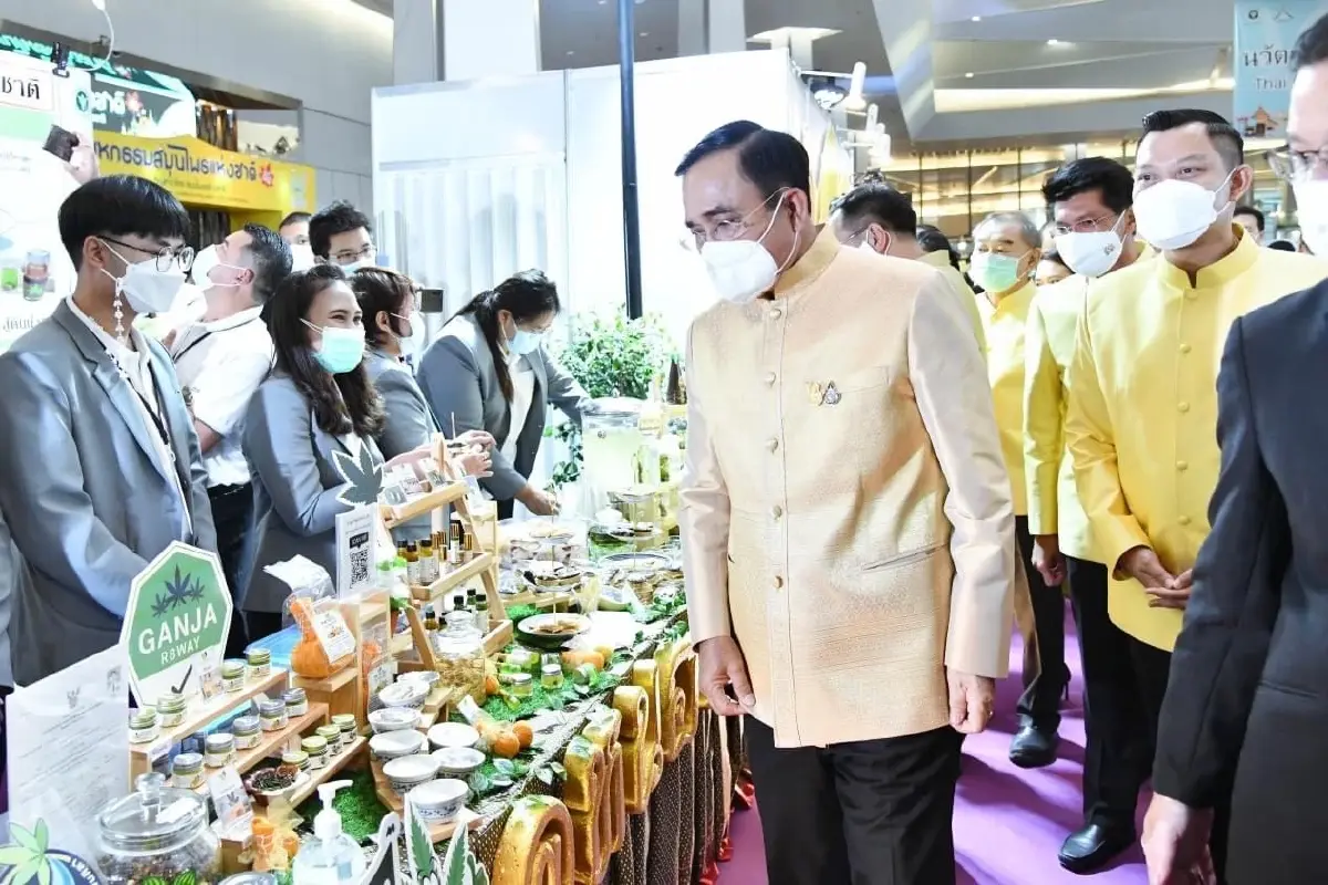 "บิ๊กตู่" ขอ ปชช. มีสติรับรู้การแพร่ระบาดโควิด-19 ย้ำไทยพร้อมรับสถานการณ์
