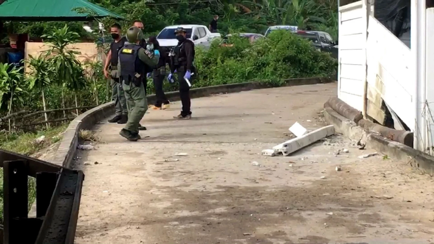 โจรใต้ป่วนหนัก! ลอบวางระเบิดฐาน นปพ.รือเสาะ