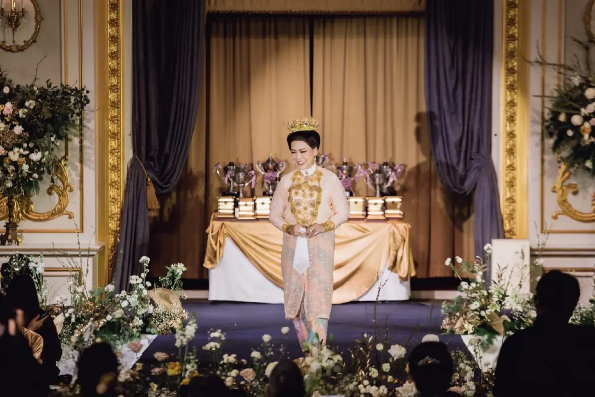 ทรงคุณค่ามอบรางวัลภาพออนไลน์นุ่งห่มผ้าไทย “ภาพเก่าเล่าเรื่อง ภูษาไทย”