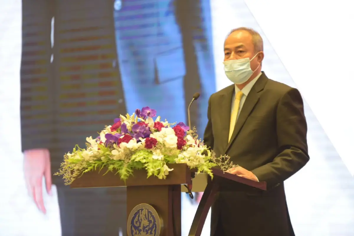 สินิตย์ เลิศไกร รัฐมนตรีช่วยว่าการกระทรวงพาณิชย์