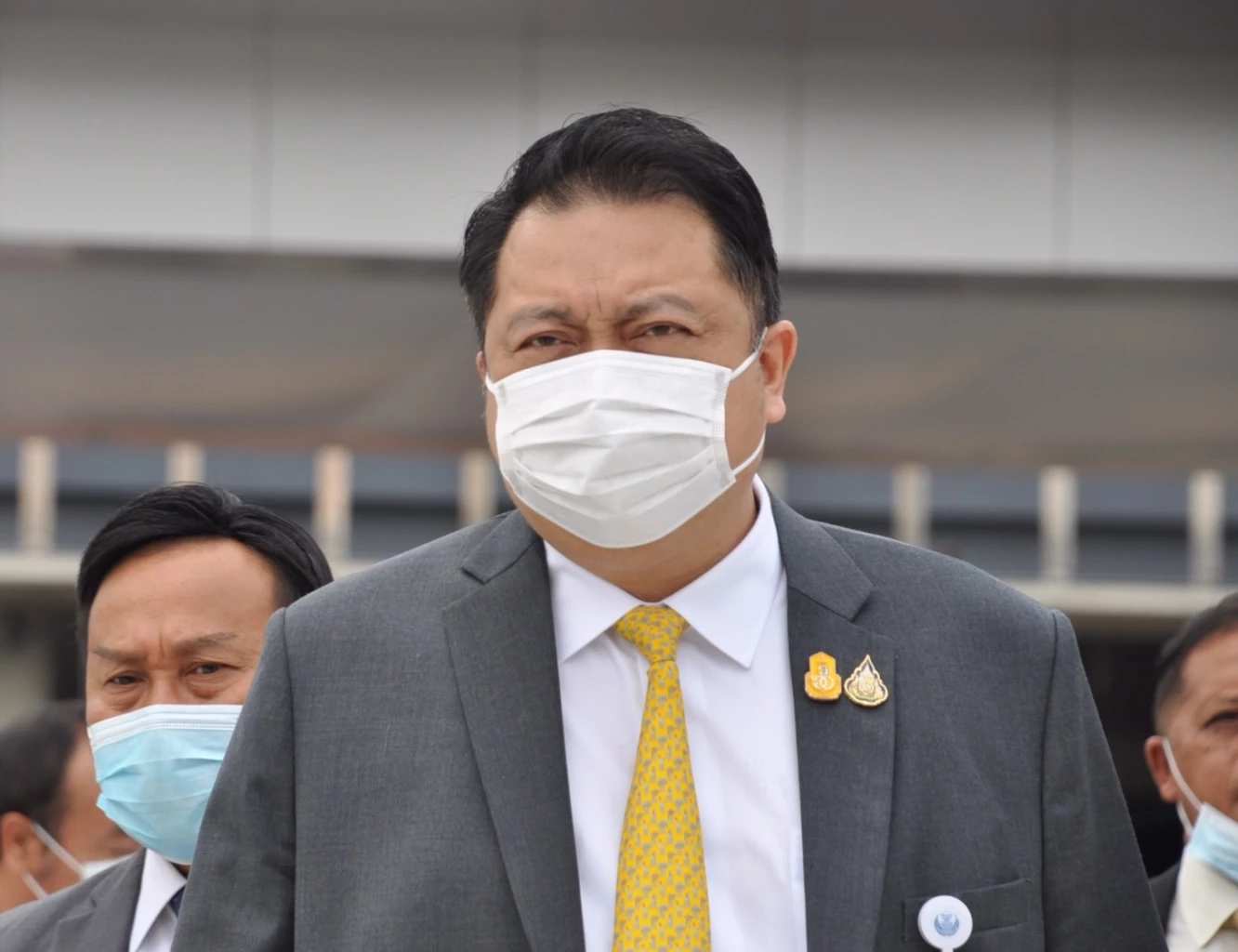 เปิดฉายารัฐบาลได้ชื่อ "ยื้อยุทธ์" ส่วนนายกฯ เป็น "ชำรุดยุทธ์โทรม"