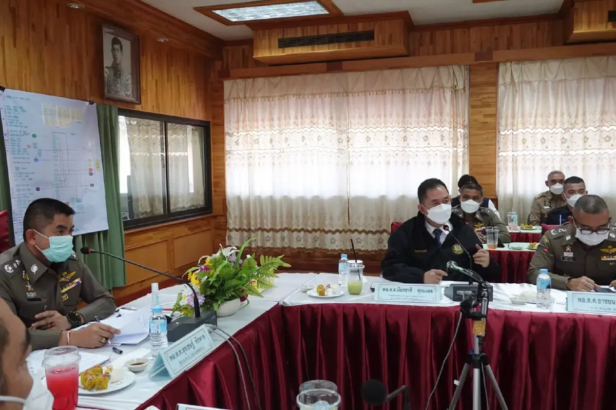 "บิ๊กโจ๊ก" ลุยชายแดนสระแก้ว รับ 144 คนไทยถูกหลอกไปทำงานกัมพูชากลับประเทศ
