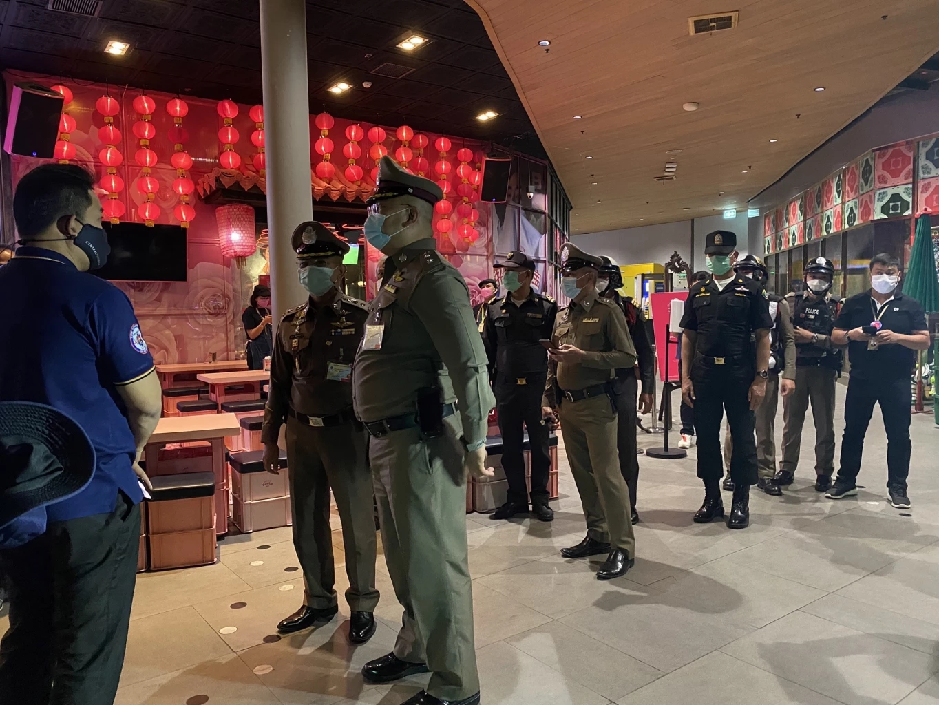 ถ.ข้าวสารกลับมาคึกคัก รับดื่มแอลกอฮอล์ถึง 5 ทุ่มวันแรก