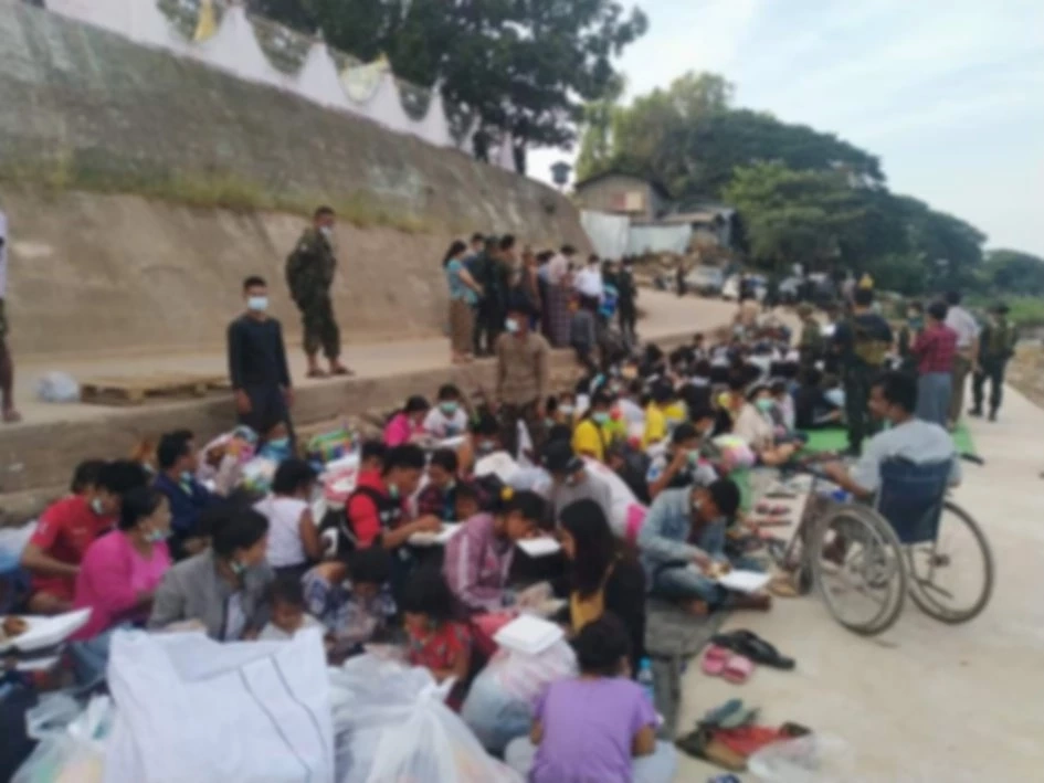 "รัฐบาลเมียนมา" ปะทะ "กะเหรี่ยงเคเอ็นยู" ผู้ลี้ภัยทะลักเข้าไทย 2 พันคน