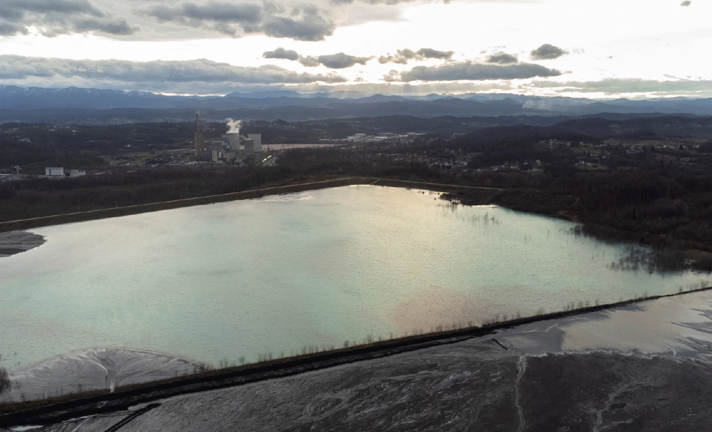 โรงไฟฟ้าถ่านหินบอสเนีย ทำคนหนีเกือบหมดเมือง