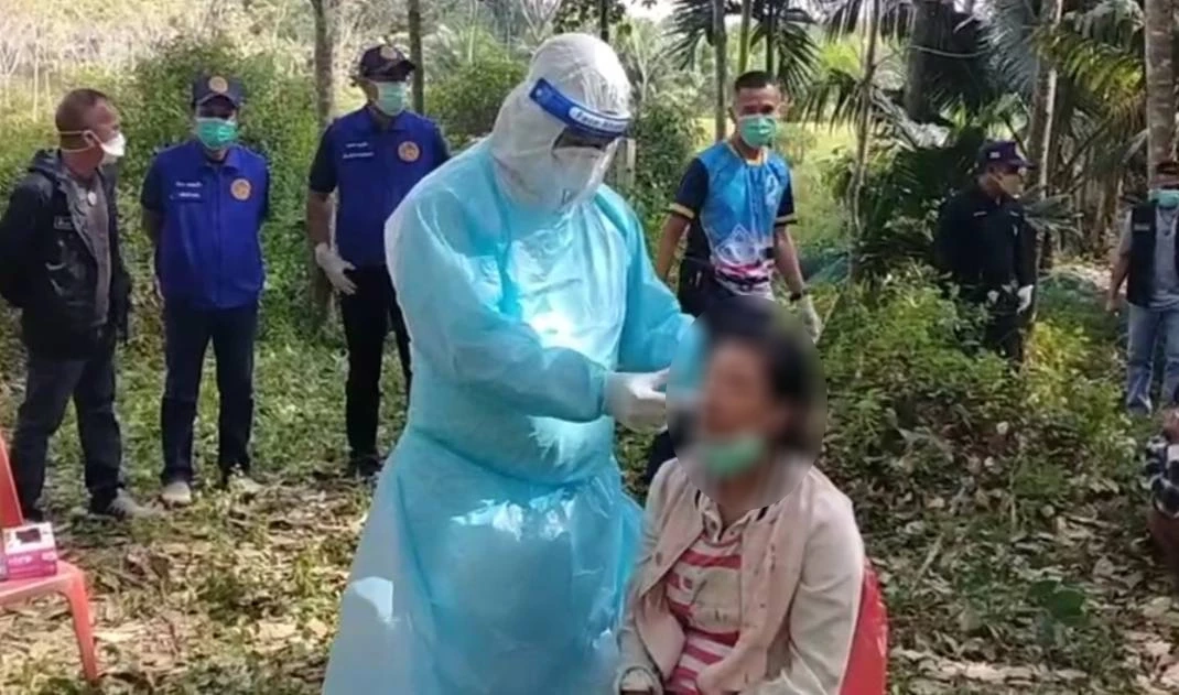 กระบะขนแรงงานต่างด้าวตกร่องถนน ตร.ทุ่งสง รวบครบ13ราย