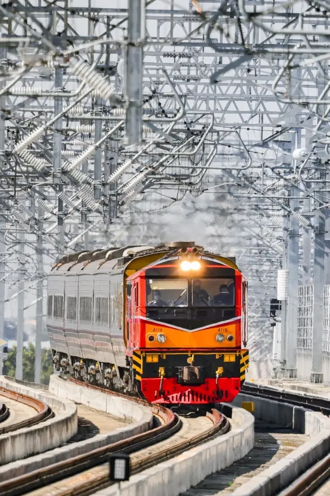 การรถไฟฯ เปิดบริการรถไฟชานเมืองถึงหัวลำโพงตามปกติ