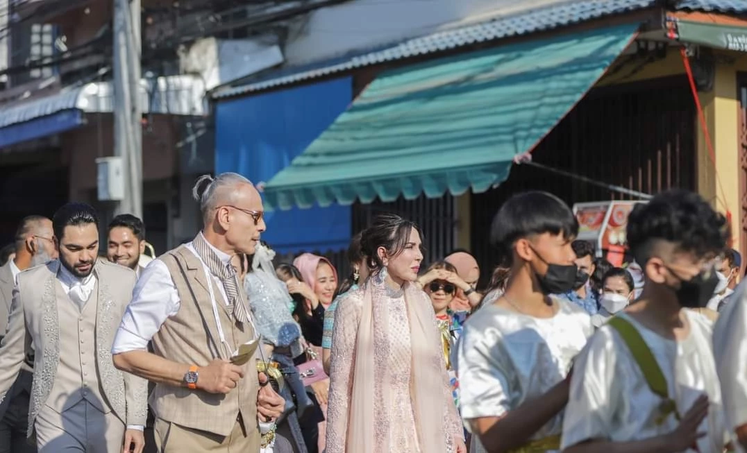 ชาดาฯ ยกขันหมากสู่ขอเจ้าสาวให้หลานชาย