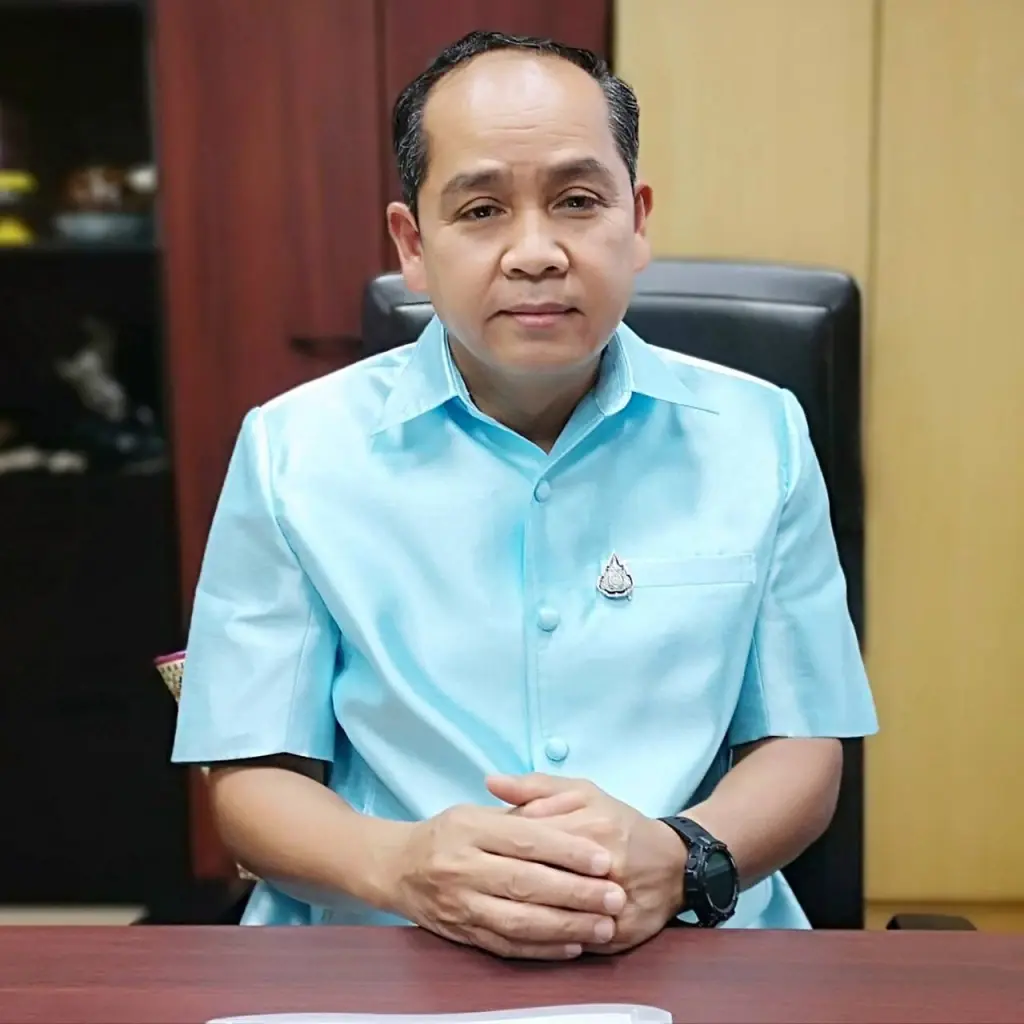 นายประสพ เรียงเงิน 