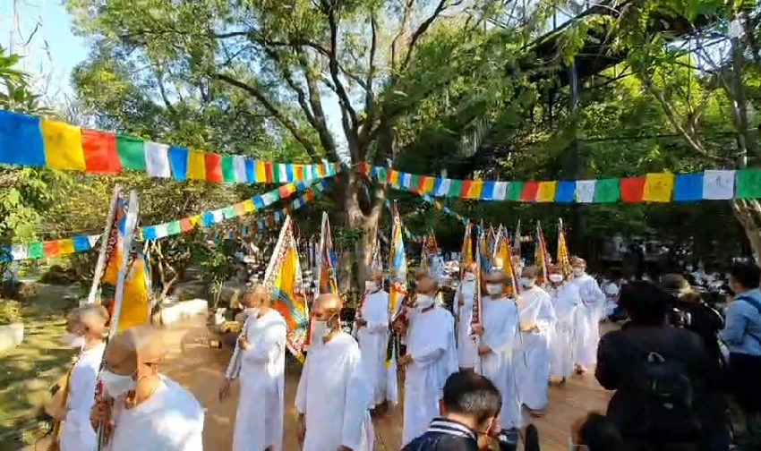 เสถียรธรรมสถานทำพิธีเคลื่อนกายสรีระสังขาร "แม่ชีศันสนีย์"