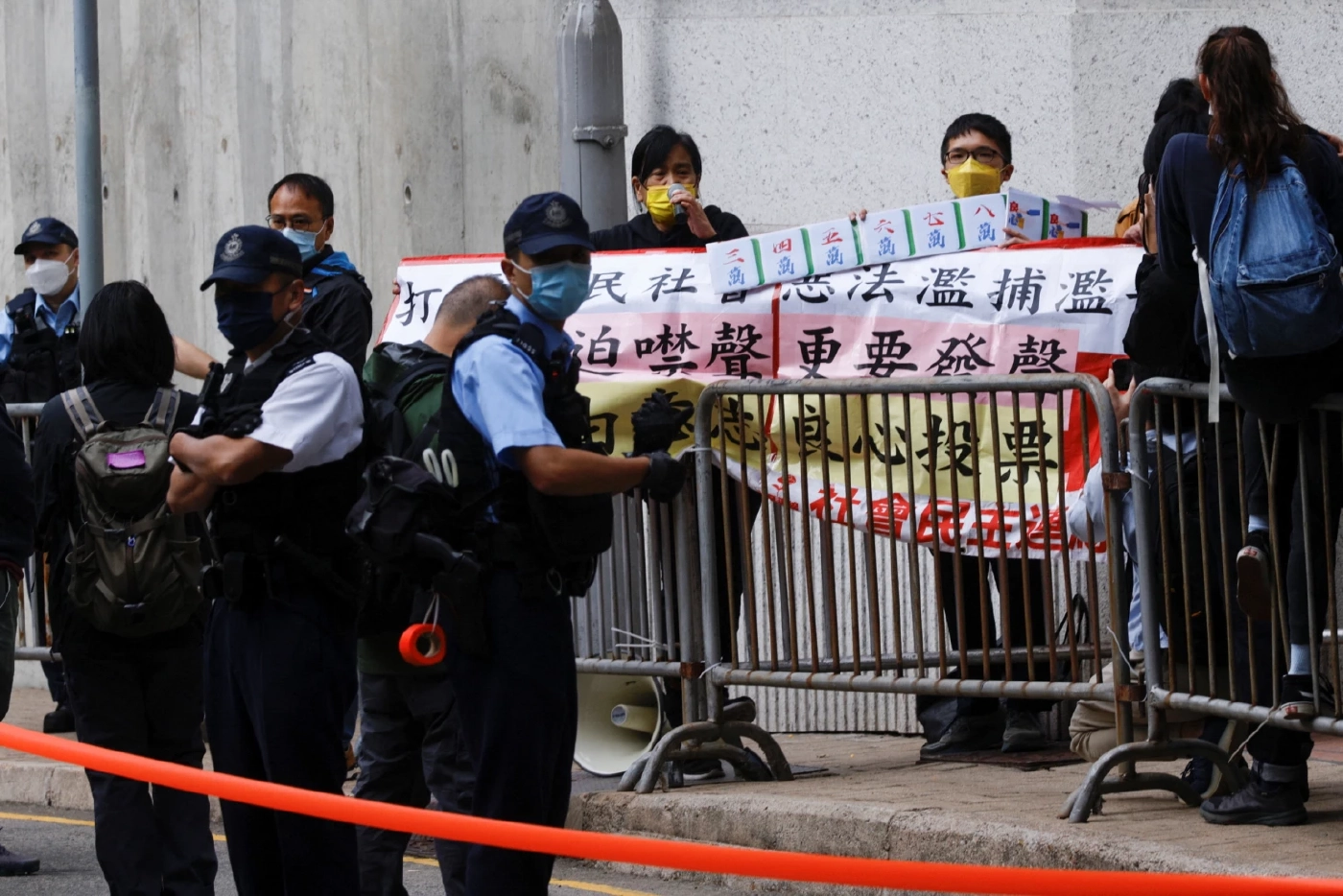 ฮ่องกงเลือกตั้งระบบใหม่ ไม่มีฝ่ายค้านลงสมัคร