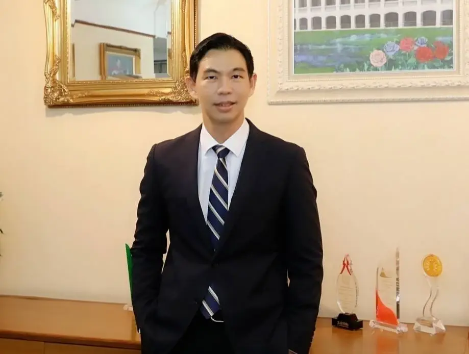 วีริศ อัมระปาล ผู้ว่าการการนิคมอุตสาหกรรมแห่งประเทศไทย (กนอ.)