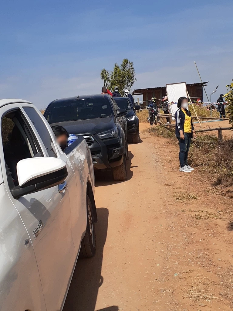 "นทท." โพสต์โวยป้าย "ทางลัด" เที่ยวกังหันลม แต่ดันพาหลงทางตัน