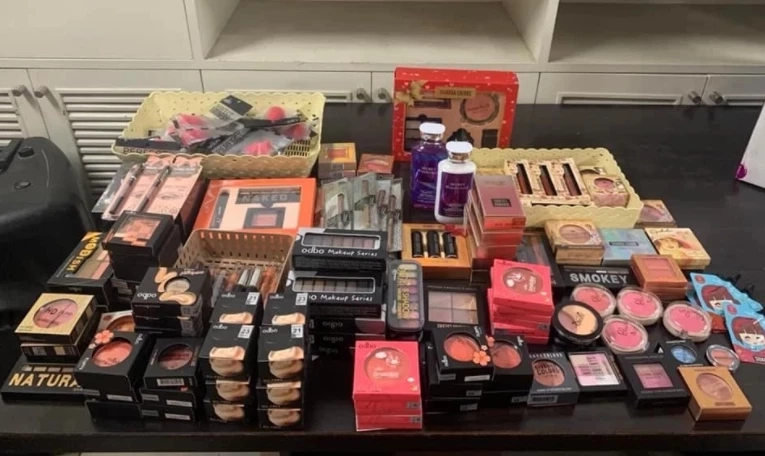 “พิมรี่พาย” โอนคืนเงินกล่องสุ่มแล้ว 4 ล้าน ลั่นกล่องสุ่มไม่ใช่กล่องสั่ง