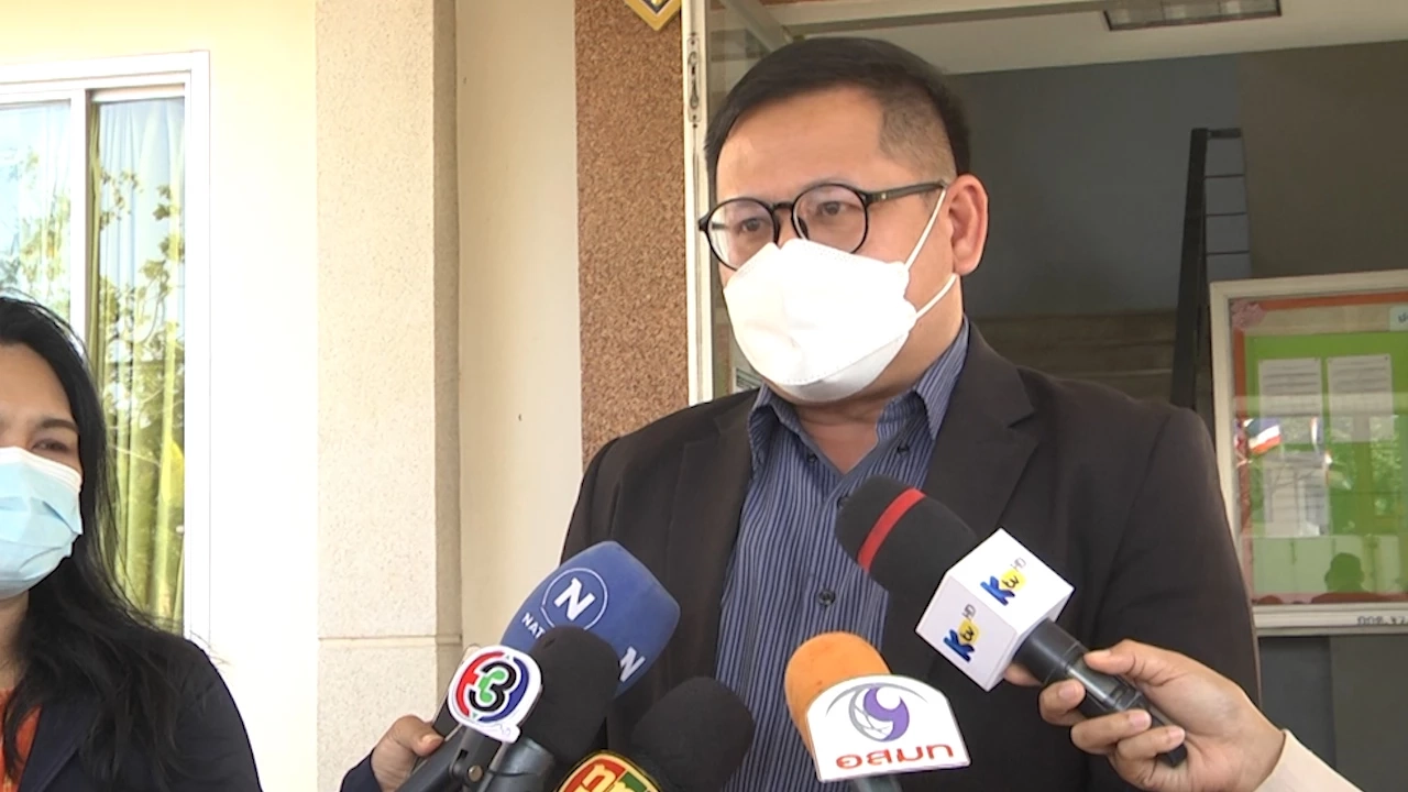 ร้อง กกต. ตรวจสอบป้ายหาเสียงผู้สมัคร นายก อบต.บ้านขาม