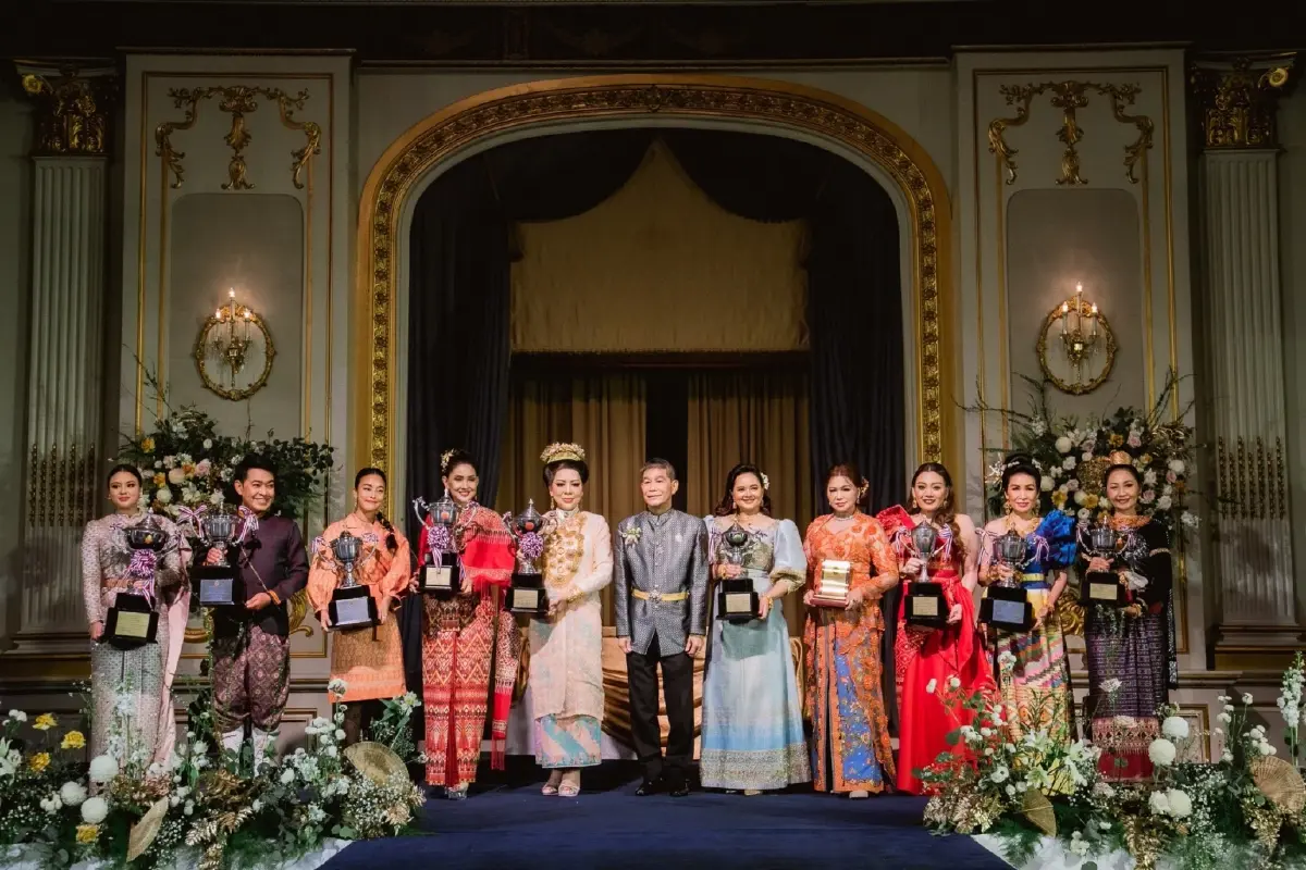 ทรงคุณค่ามอบรางวัลภาพออนไลน์นุ่งห่มผ้าไทย “ภาพเก่าเล่าเรื่อง ภูษาไทย”