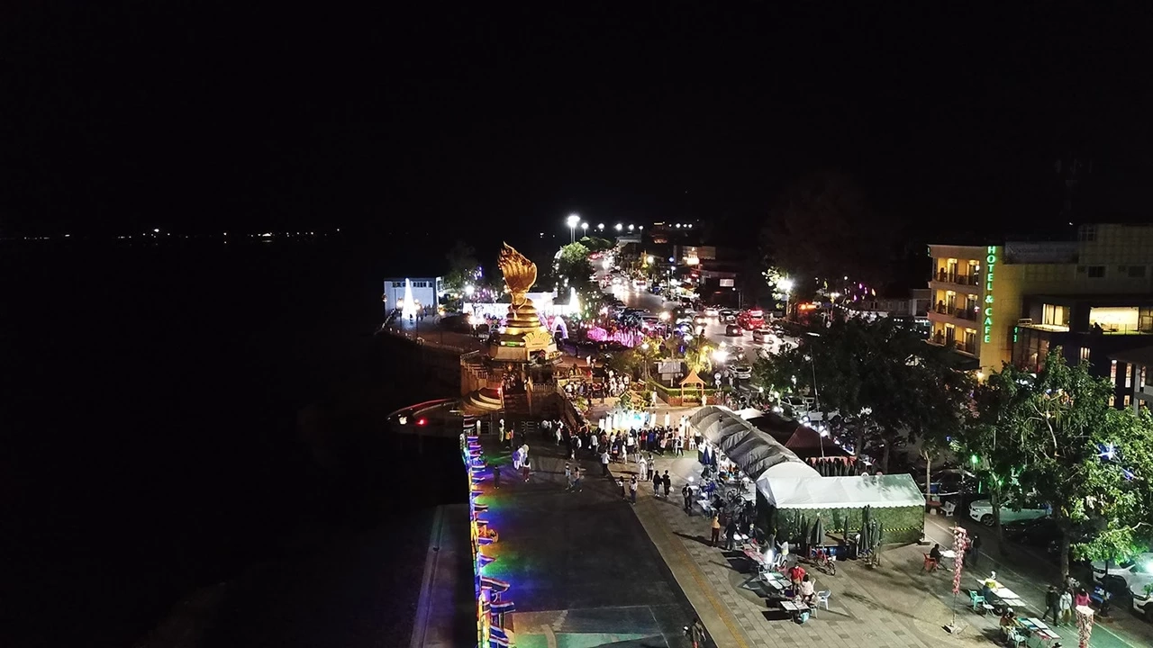 Unseen Nakhon Phanom อุโมงค์ไฟยาวที่สุดในประเทศไทย