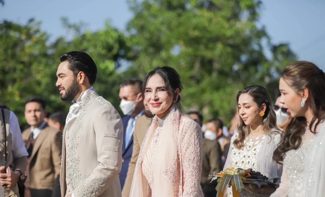 ชาดาฯ ยกขันหมากสู่ขอเจ้าสาวให้หลานชาย