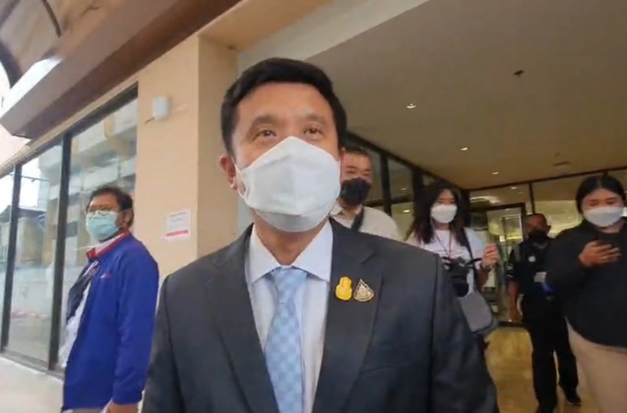 ชัยวุฒิ ธนาคมานุสรณ์ รมว.ดิจิทัลเพื่อเศรษฐกิจและสังคม ในฐานะกรรมการบริหารพรรคพลังประชารัฐ (พปชร.) 