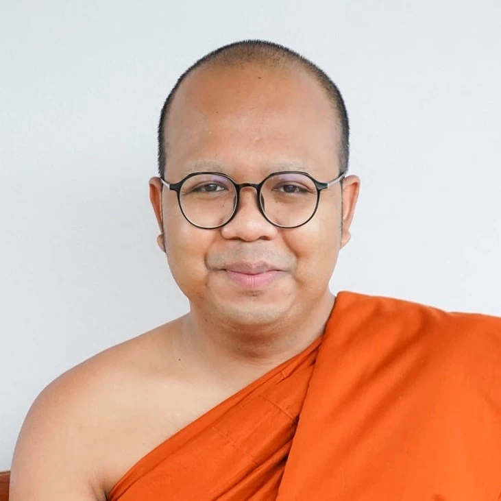 “พระพยอม” ชี้ “พส.” ทั้ง 2 รูป หมดบุญในผ้าเหลืองแล้ว