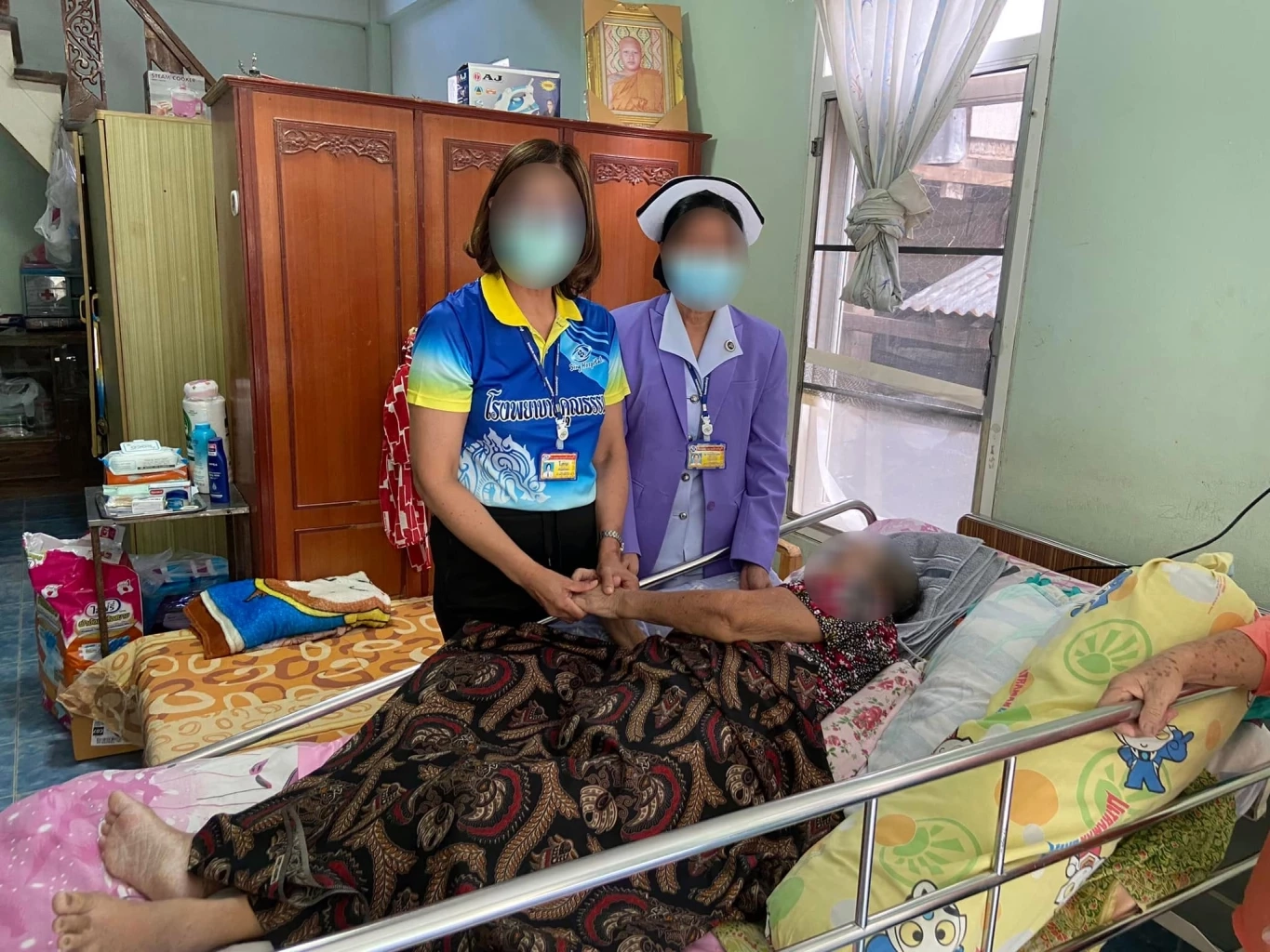 ญาติสุดทน เจอ "หมอหญิง" ถามผู้ป่วยสูงอายุอยากตายด้วยวิธีไหน 