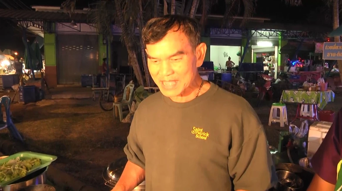 พิษโควิด “รักชาติ ศิริชัย” ต้นตำรับเพลง “ฉันทนาที่รัก” ขายลาบก้อยสู้ชีวิต